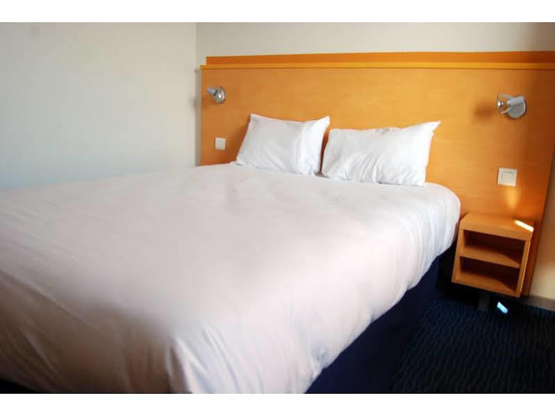 Ibis Styles Lyon Meyzieu Arena Stadium エクステリア 写真